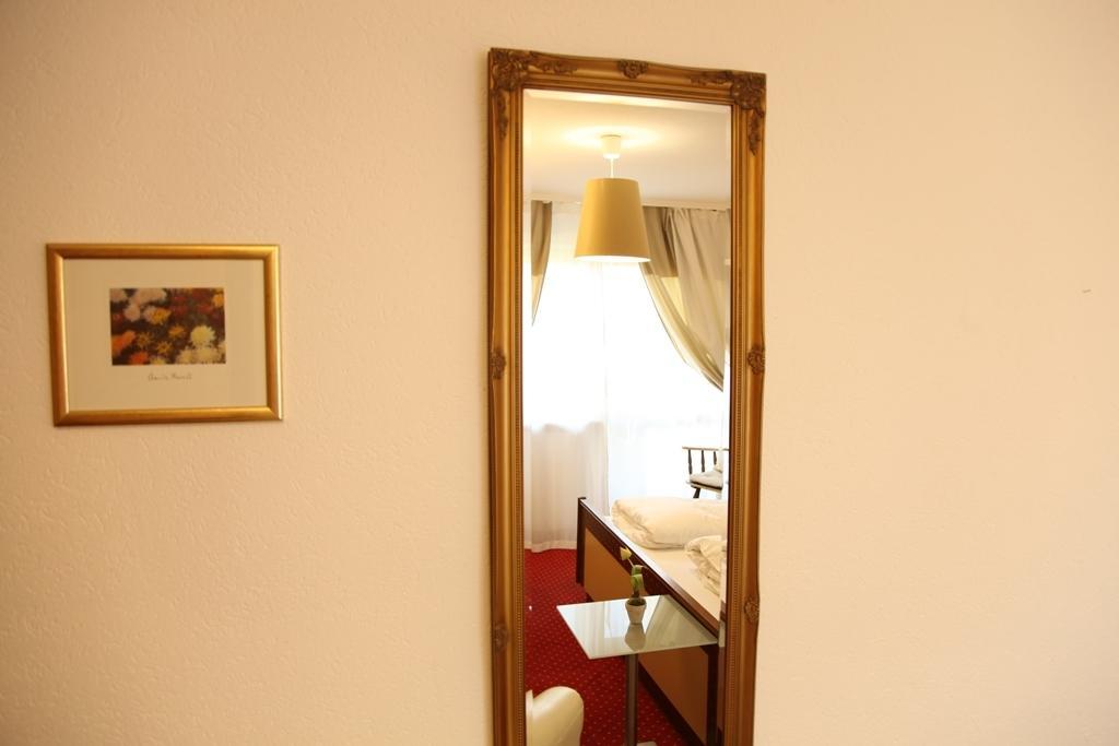 Kurhotel Wuerdinger Hof Bad Füssing Rum bild