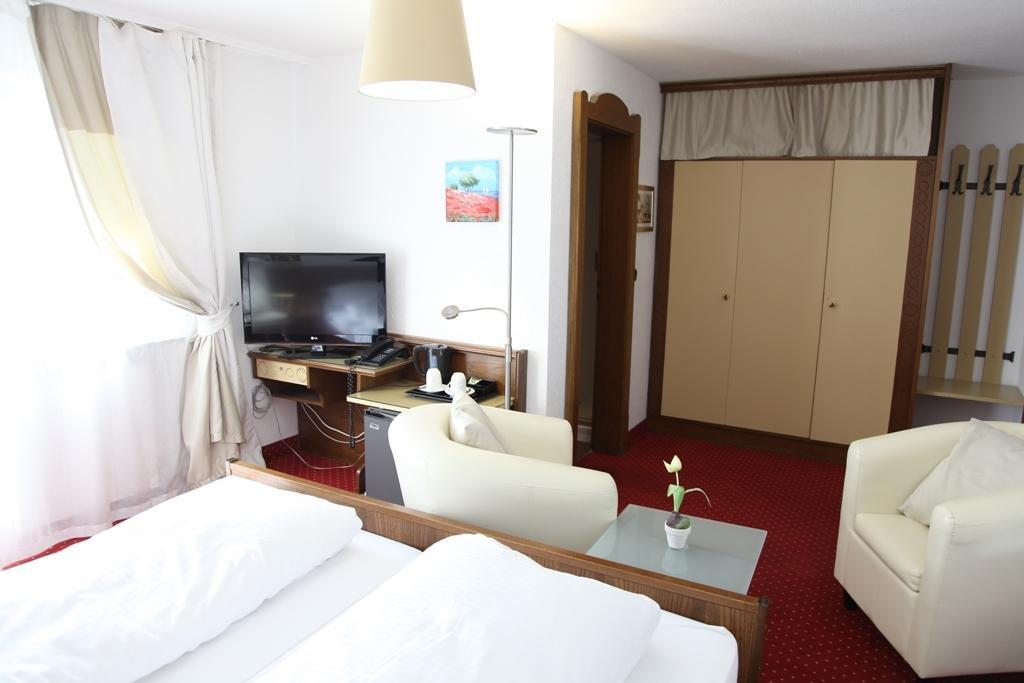 Kurhotel Wuerdinger Hof Bad Füssing Rum bild